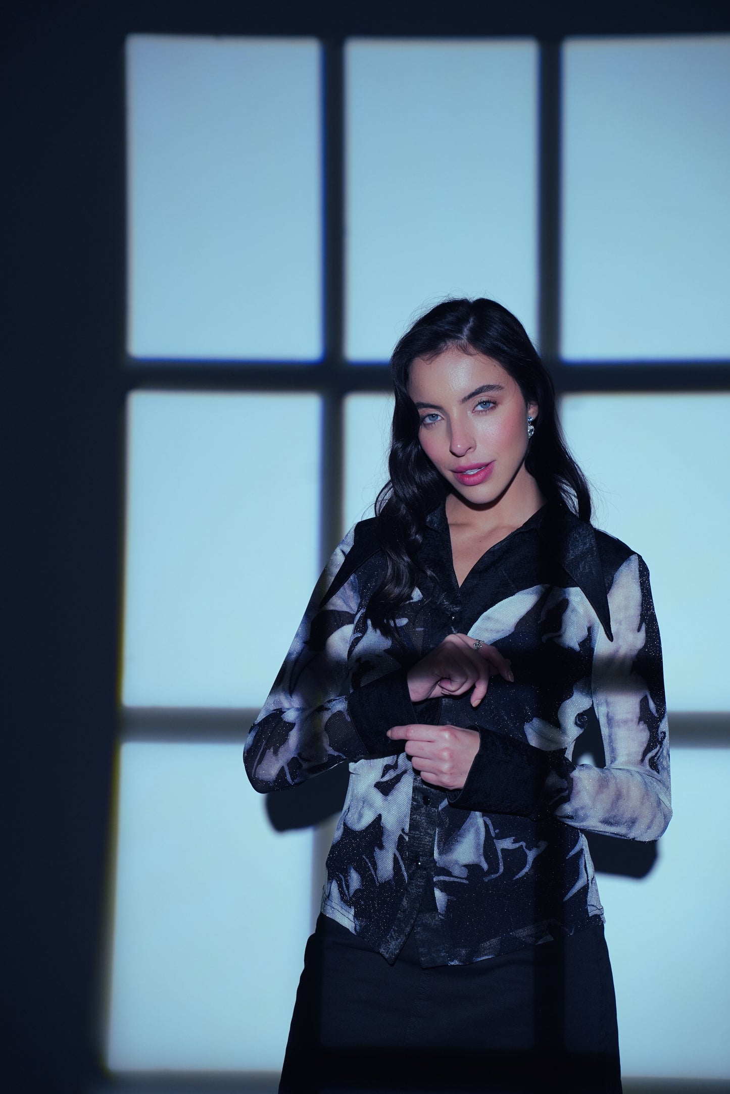 Eclipse Vibe – Long Collar Shimmer Mesh Shirt