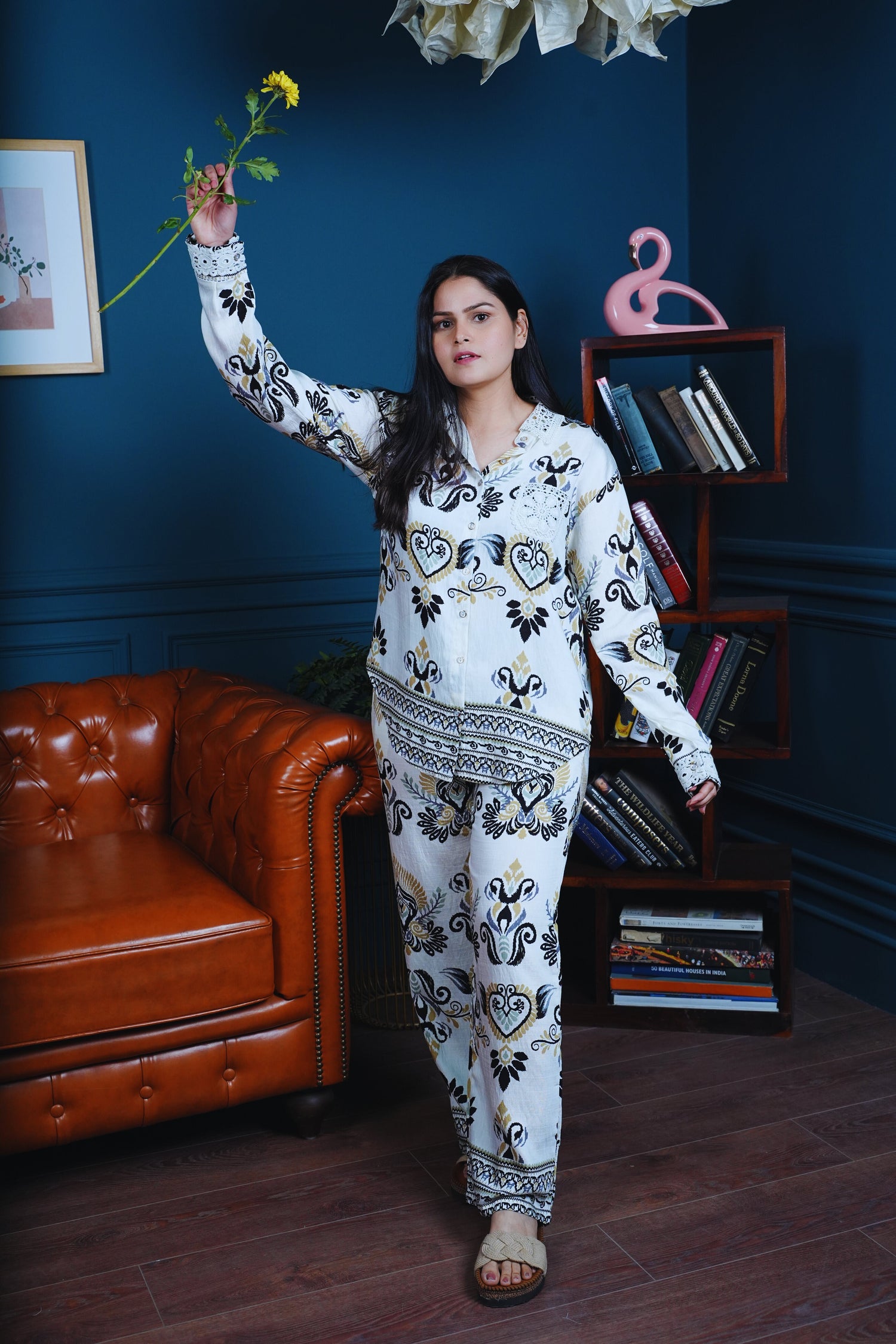 Between Moments Luxe