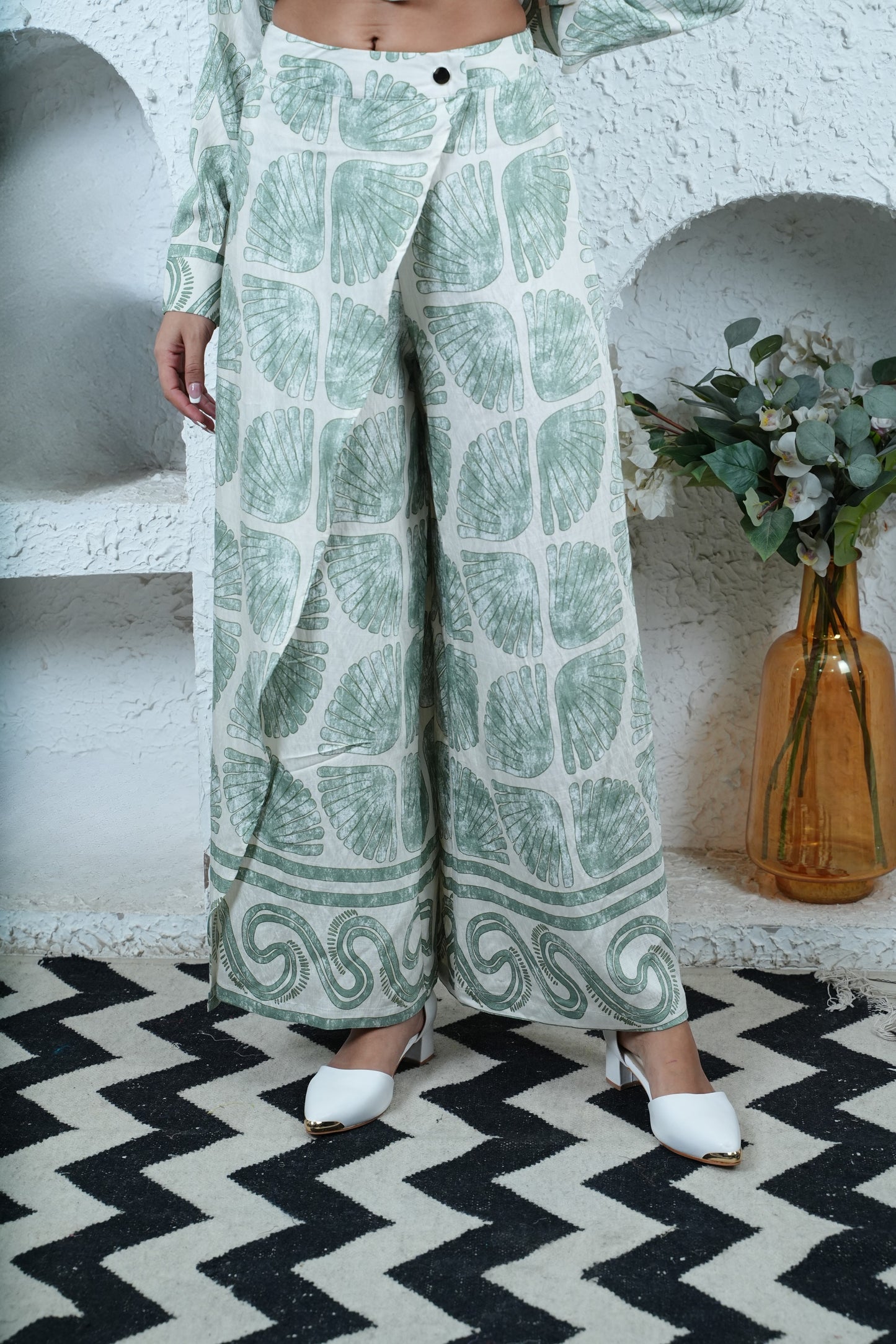 Coastline Drift Co-ord – Sea Shell Print Shirt & Overlap Pants Set